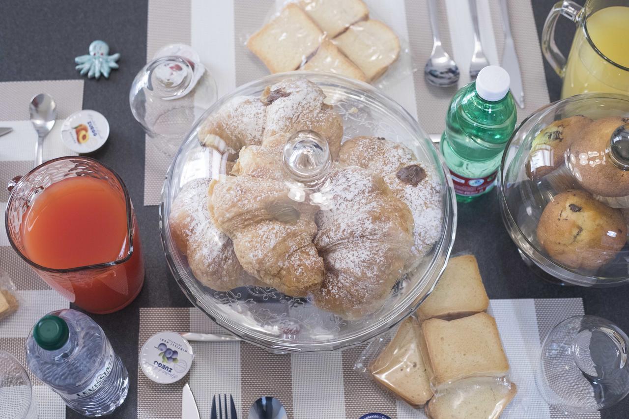 La Dimora Del Barone Alojamento de Acomodação e Pequeno-almoço 2*